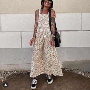 Zara print dress bloggers fav